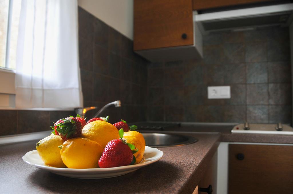 Apartamentos Corona 柯米拉斯 外观 照片